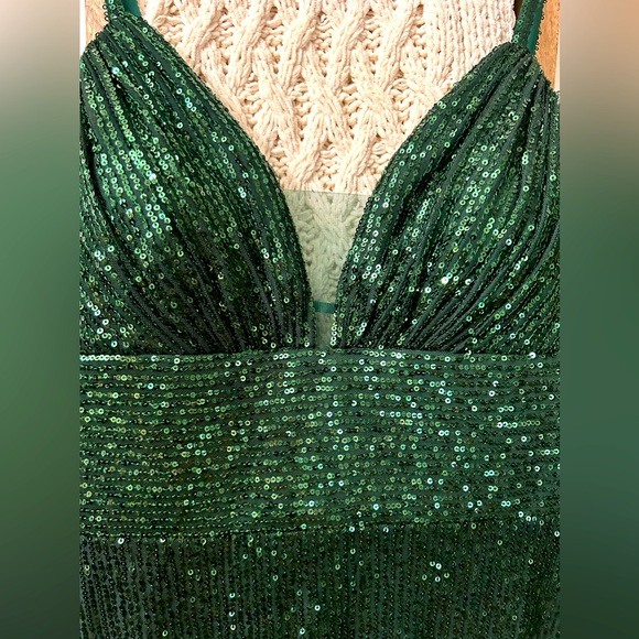 Dancing Queen Sequined Party Dress - Picture 4 of 5